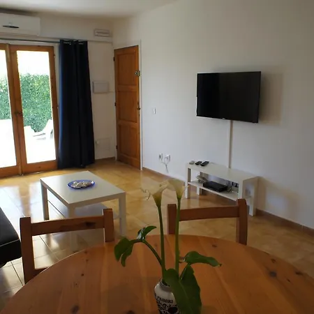 Nuvolet Apartment *