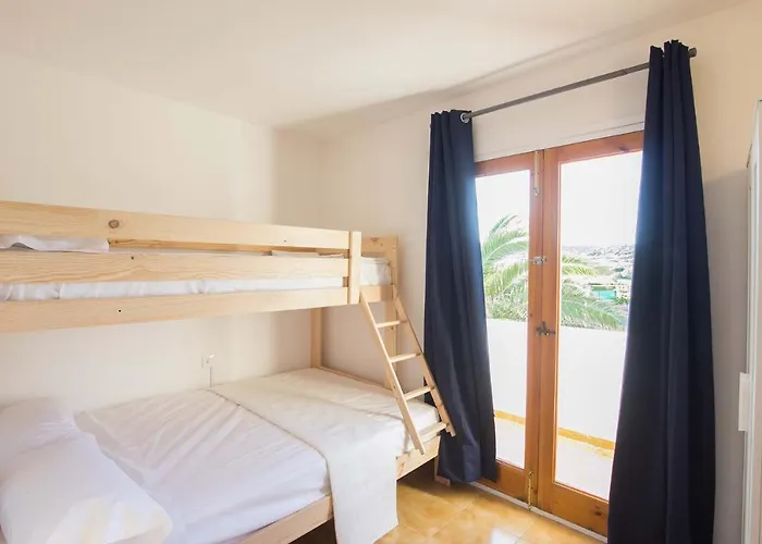 Nuvolet * Cala'N Blanes (Menorca)