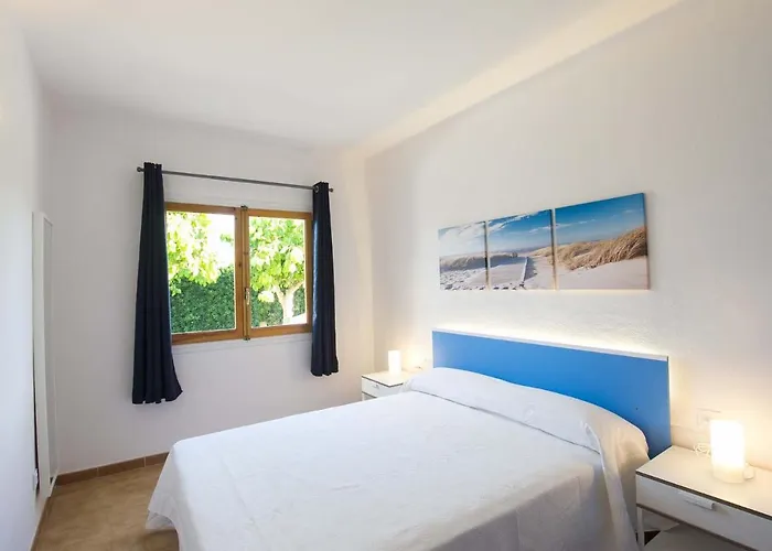 Nuvolet * Cala'N Blanes (Menorca)