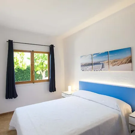 Nuvolet * Cala'N Blanes (Menorca)